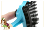 One Push Cleaning Brush for Dogs and Cats